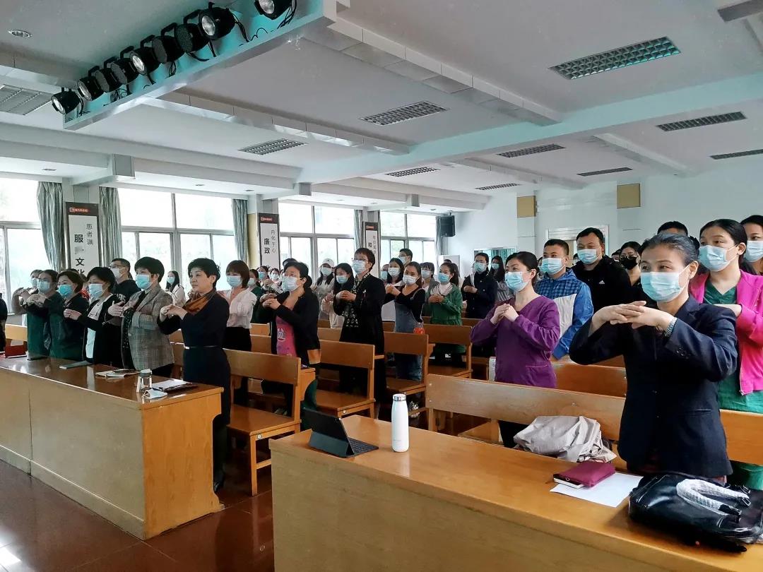 国际护士节│职业能力培训帮助护士轻松掌握沟通技巧