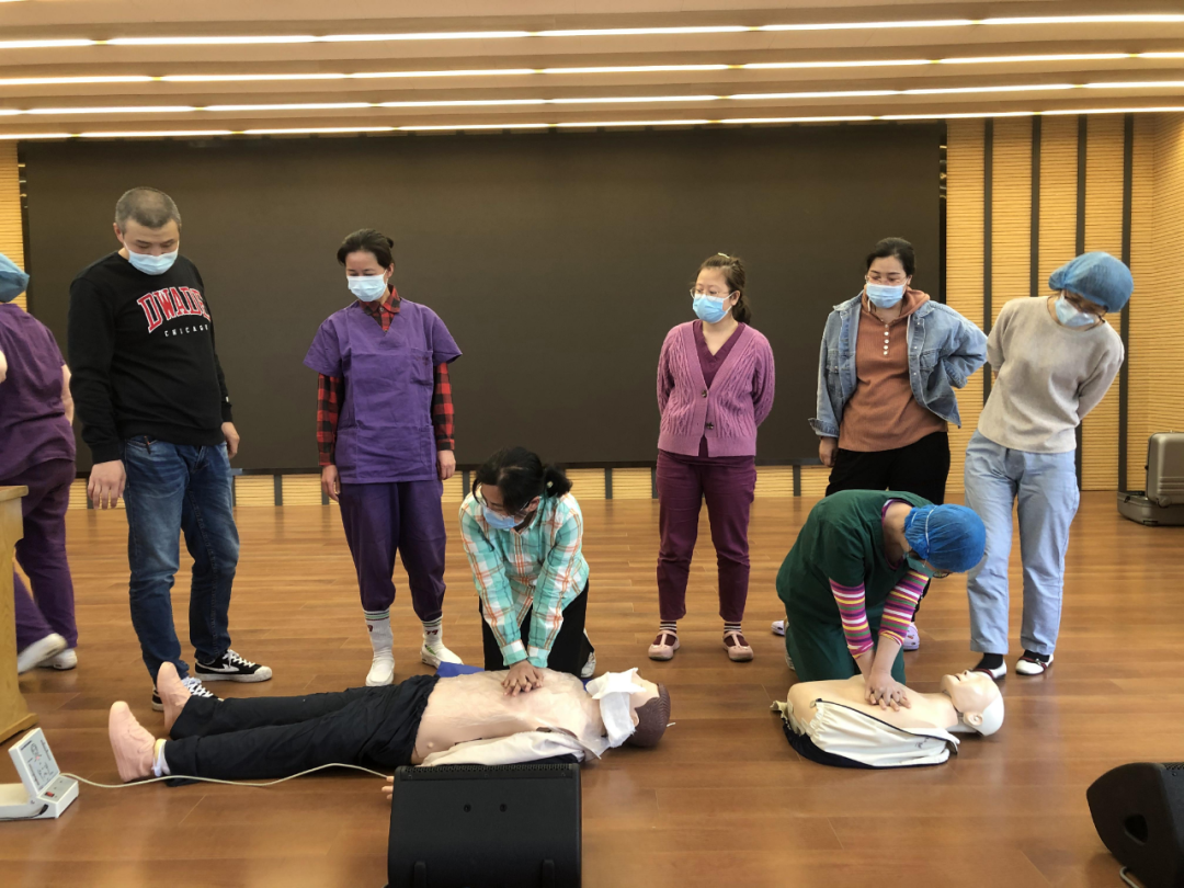 市五院开展急诊急救知识技能专题培训