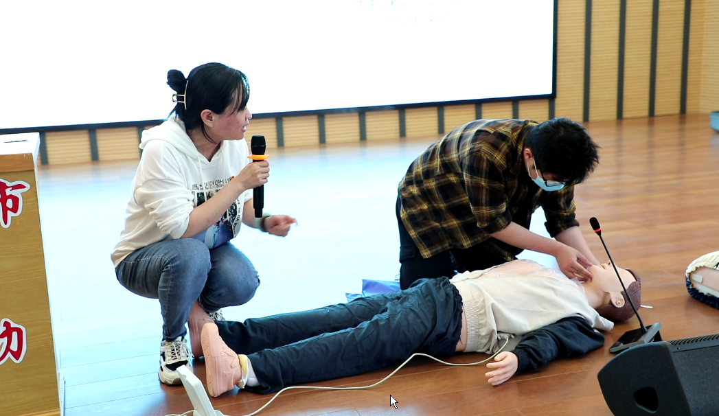 市五院开展急诊急救知识技能专题培训