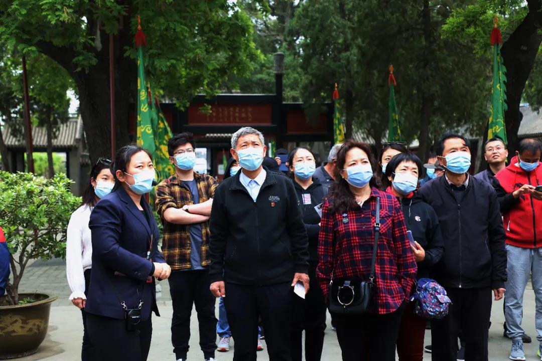 重温革命历史 感悟红色精神——市五院职工赴冉庄地道战遗址参观学习