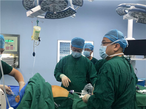 坚守岗位：让生命绽放光芒