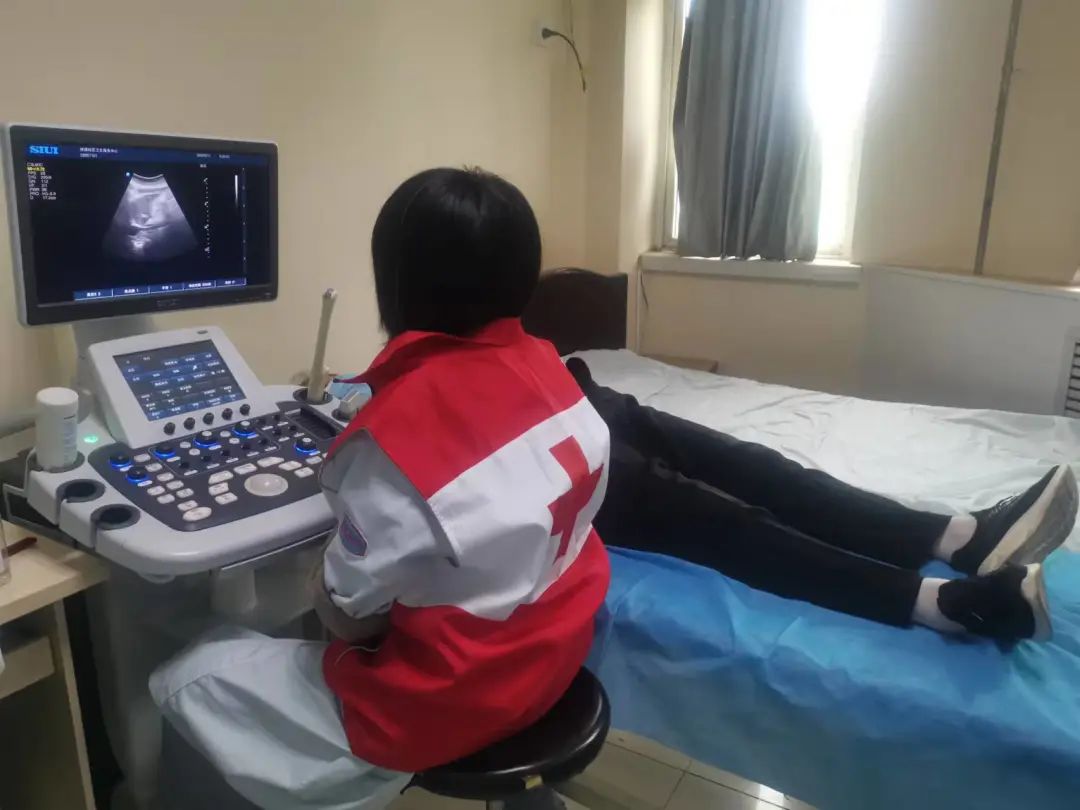 市五院开展红十字博爱周活动