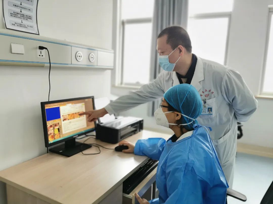 【名医风采】他，恪尽职守，“镜”显担当