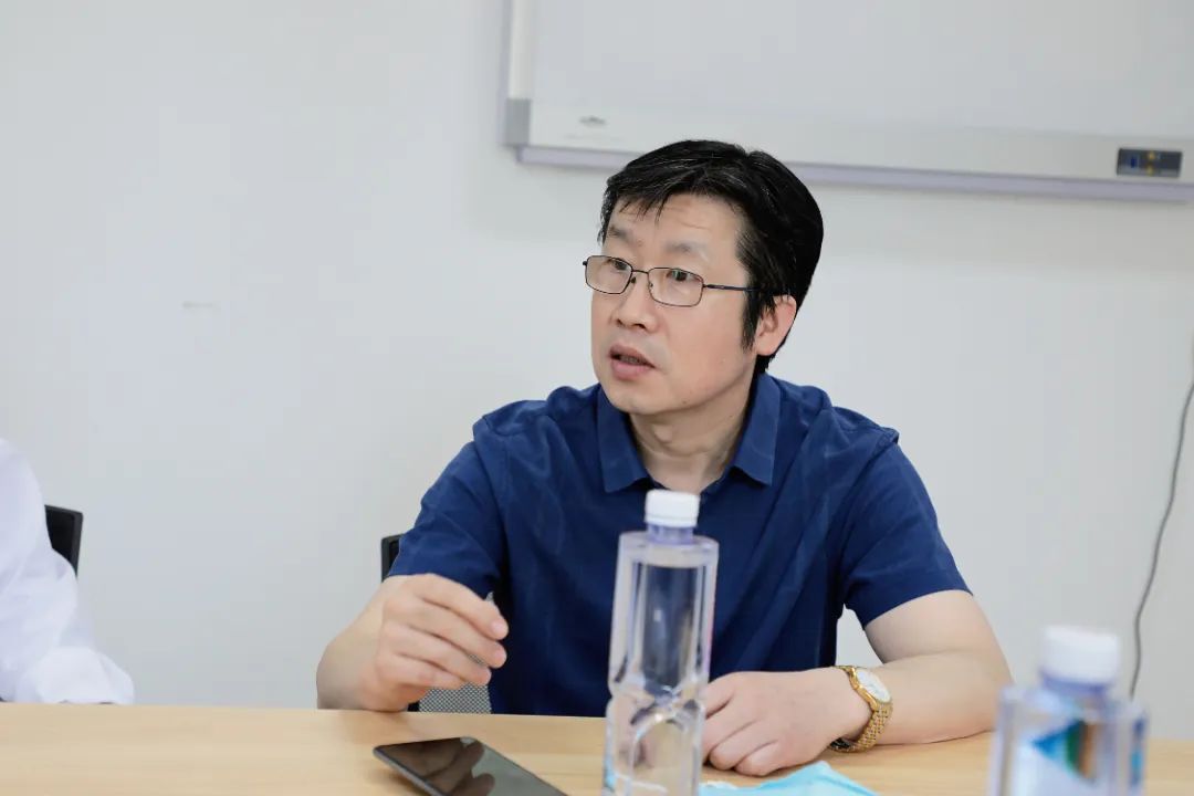 肝衰竭学组研讨疑难肝病治疗新方法——院长江平提要求