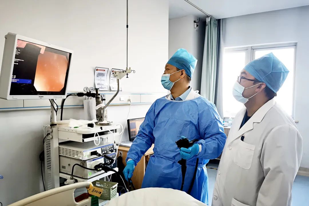 痔疮破裂大出血 年轻小伙险丧命 痔疮破裂大出血 年轻小伙险丧命