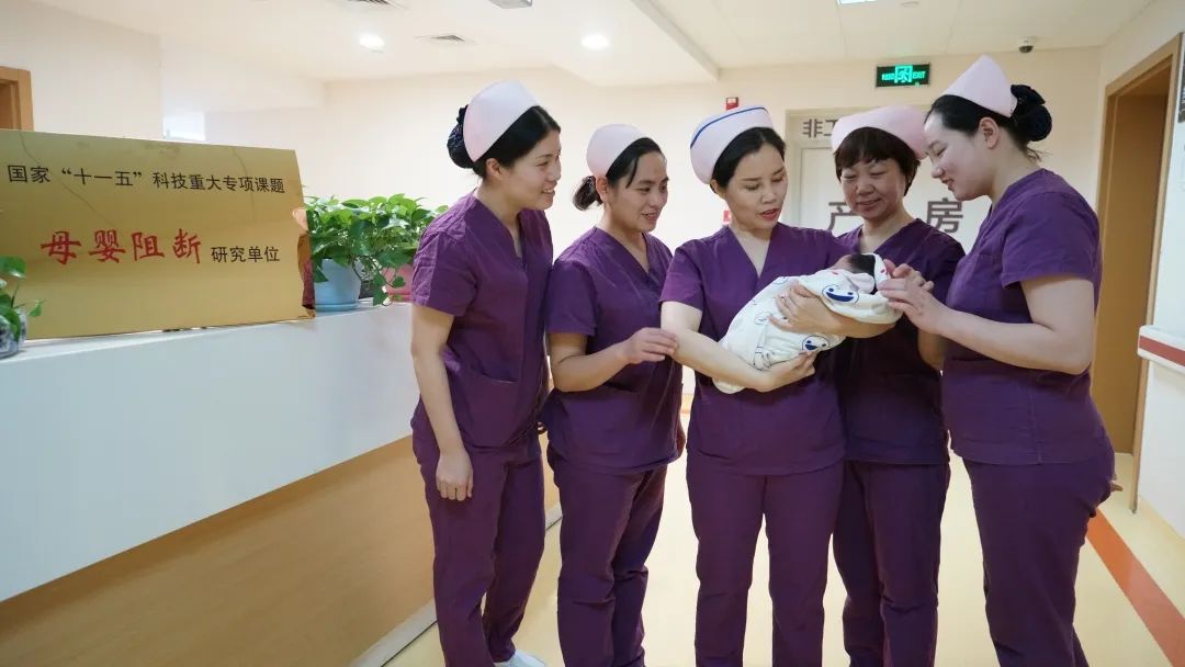 新生儿阻断乙肝的双保险——乙肝免疫球蛋白和乙肝疫苗 新生儿阻断乙肝的双保险——乙肝免疫球蛋白和乙肝疫苗