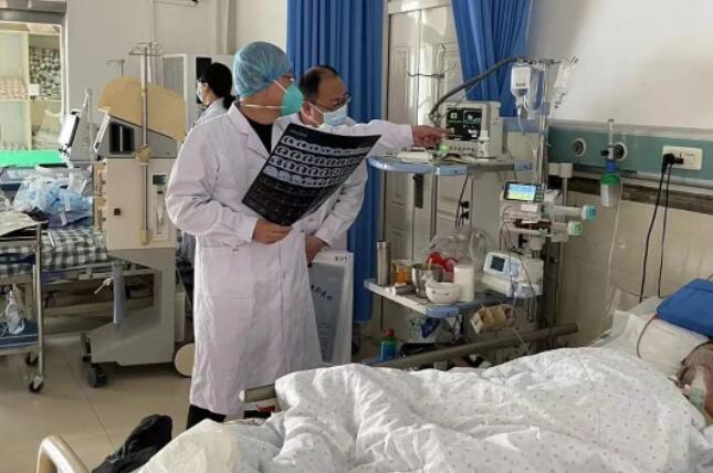 优质资源下沉！市五院开展“世界卫生日”主题宣传活动