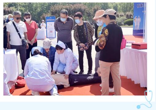 5·12 国际护士节|专家义诊宣教 服务市民健康