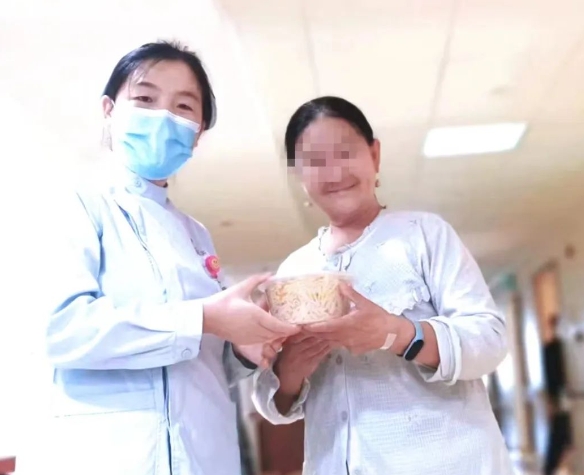 初冬时节 在市五院感受温暖……