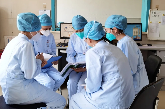 【致敬最美天使】护士——让生命插上希望的翅膀