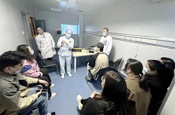 【致敬最美天使】护士——让生命插上希望的翅膀