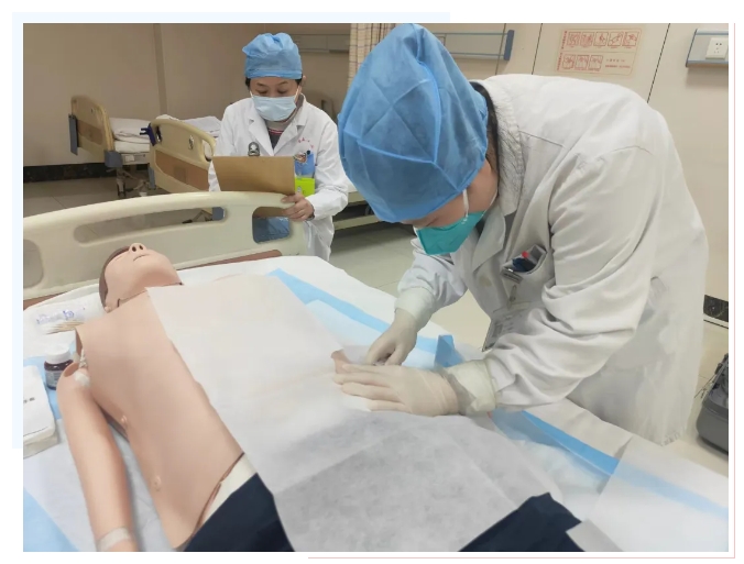 致敬中国医师节|崇尚人文精神,彰显医者仁心 致敬中国医师节|崇尚人文精神,彰显医者仁心