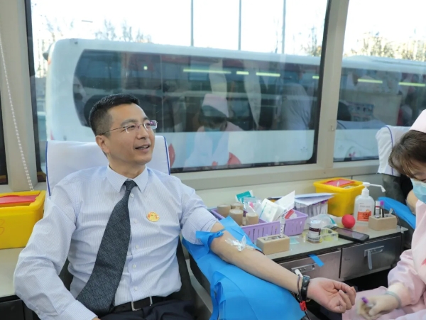 用爱心为生命加油——石家庄市第五医院与河北省血液中心开展党组织联合共建暨“无偿献血”主题党日活动 用爱心为生命加油——石家庄市第五医院与河北省血液中心开展党组织联合共建暨“无偿献血”主题党日活动