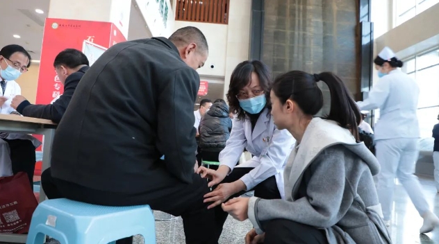 石家庄市第五医院大型义诊惠民活动火热进行中...... 石家庄市第五医院大型义诊惠民活动火热进行中......