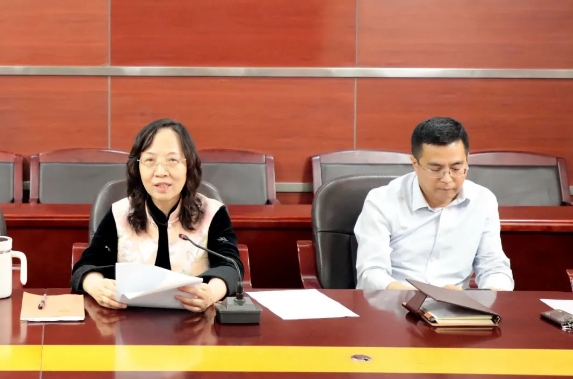 “面对面”把好履职“起步关”——石家庄市第五医院组织新任中层干部开展集体廉政谈话 “面对面”把好履职“起步关”——石家庄市第五医院组织新任中层干部开展集体廉政谈话