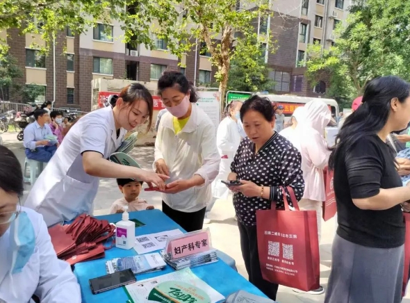 医疗资源沉下去 健康服务零距离——石家庄市第五医院参加裕华区卫健局组织的社区大型义诊活动 医疗资源沉下去 健康服务零距离——石家庄市第五医院参加裕华区卫健局组织的社区大型义诊活动