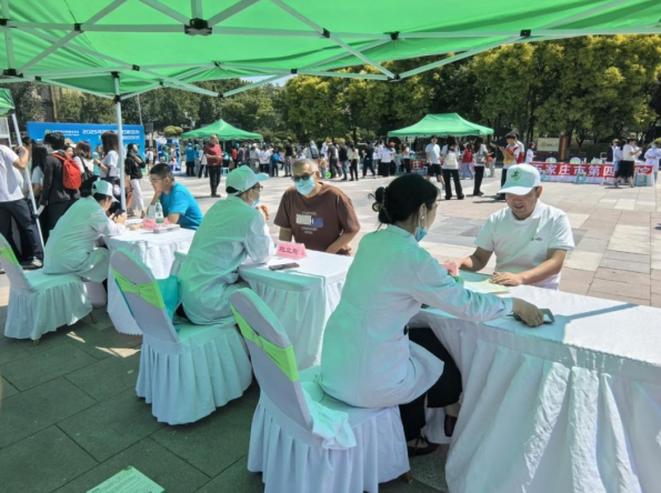 吃动平衡 健康体重 全民行动 ——石家庄市第五医院参加市级全民营养周义诊宣传活动 吃动平衡 健康体重 全民行动 ——石家庄市第五医院参加市级全民营养周义诊宣传活动