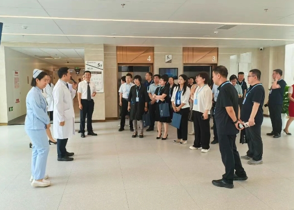 全市首家!石家庄市第五医院挂牌“石新石驿 暖新医院” 庆祝综合院区全面开诊开展系列惠民活动 向党的生日献礼! 全市首家!石家庄市第五医院挂牌“石新石驿 暖新医院” 庆祝综合院区全面开诊开展系列惠民活动 向党的生日献礼!