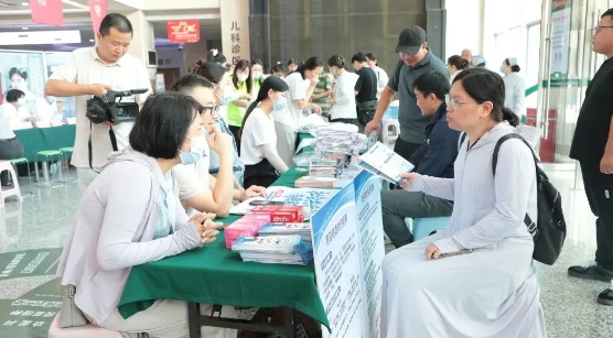 世界肝炎日——大型义诊惠民活动在石家庄市第五医院成功举办 世界肝炎日——大型义诊惠民活动在石家庄市第五医院成功举办
