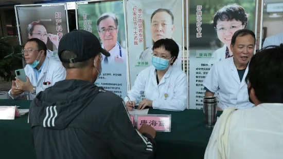 世界肝炎日——大型义诊惠民活动在石家庄市第五医院成功举办 世界肝炎日——大型义诊惠民活动在石家庄市第五医院成功举办