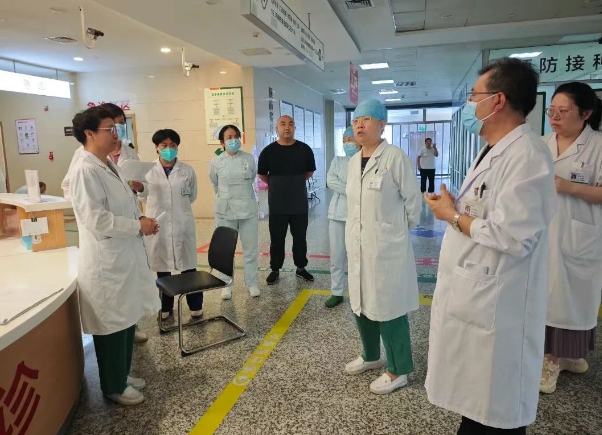 筑牢公共卫生安全防线 提升突发事件应对能力——石家庄市第五医院举办突发重大传染病救治应急演练 筑牢公共卫生安全防线 提升突发事件应对能力——石家庄市第五医院举办突发重大传染病救治应急演练