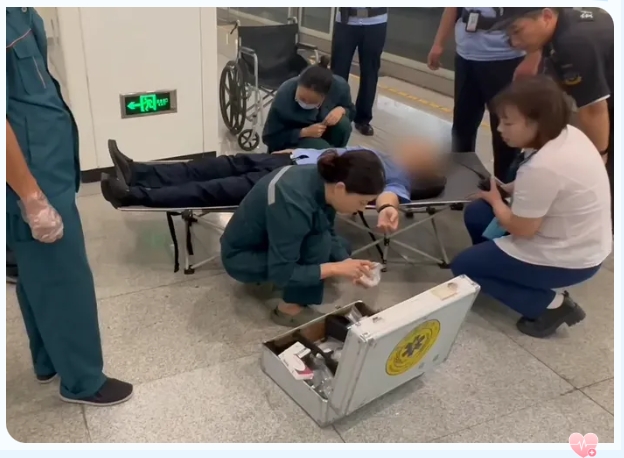 生命速递 分秒必争 | 石家庄市第五医院120急救团队高效转运急性心梗患者,架起生命救援“高速路”! 生命速递 分秒必争 | 石家庄市第五医院120急救团队高效转运急性心梗患者,架起生命救援“高速路”!