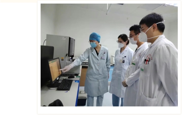 礼赞医者教师 | 医者亦师者,怀仁心、秉匠心!今天,让我们向他们致敬! 礼赞医者教师 | 医者亦师者,怀仁心、秉匠心!今天,让我们向他们致敬!