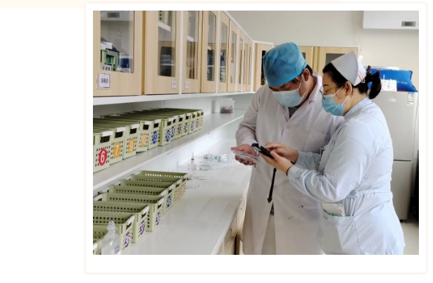 礼赞医者教师 | 医者亦师者,怀仁心、秉匠心!今天,让我们向他们致敬! 礼赞医者教师 | 医者亦师者,怀仁心、秉匠心!今天,让我们向他们致敬!